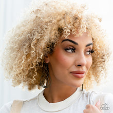 Load image into Gallery viewer, Tastefully Twisty - Brass
